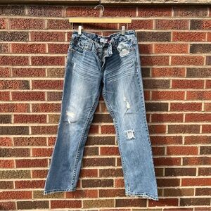 Aeropostale Chelsea Skinny Bootcut Medium Washed Distressed Mid Rise Jeans